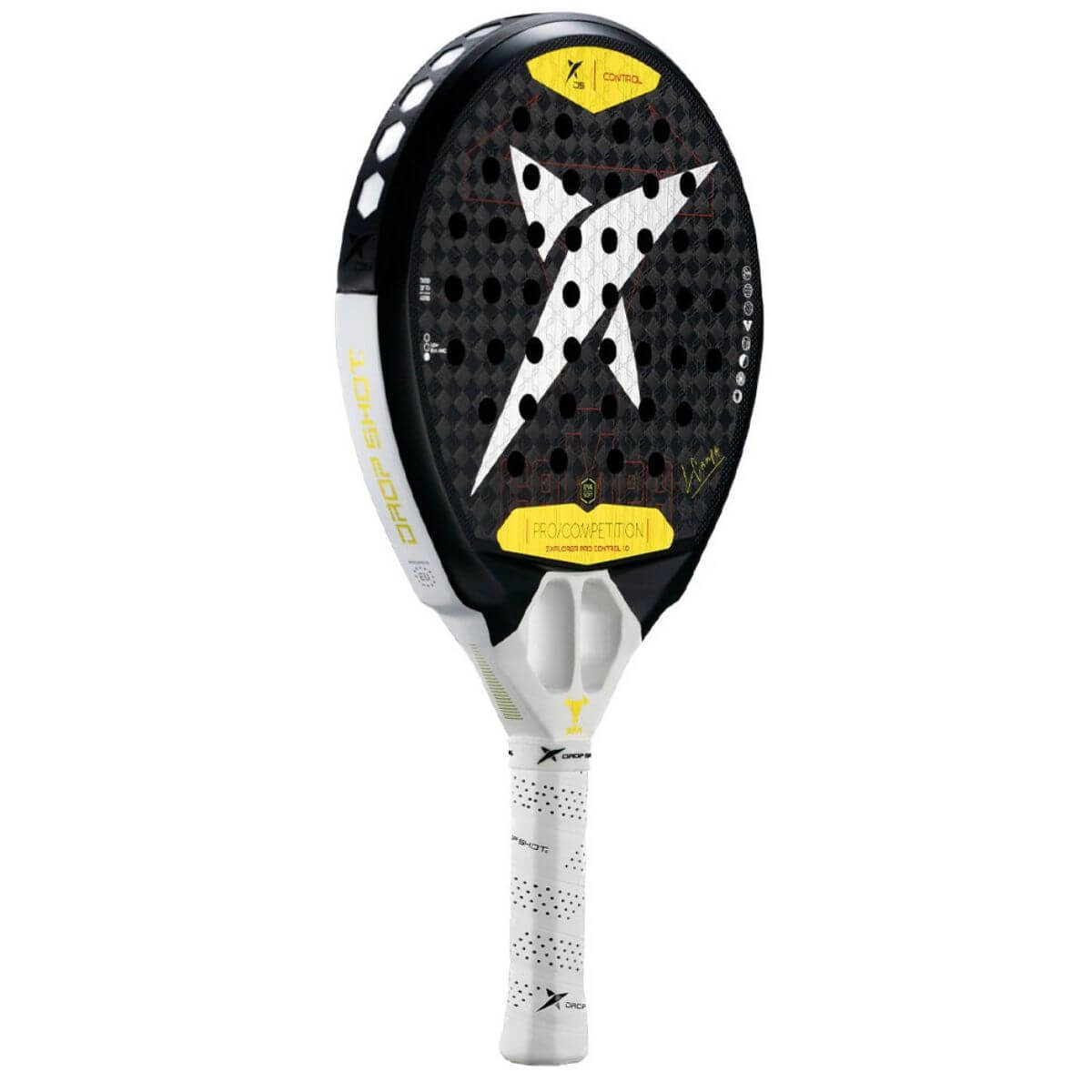 Schuin vooraanzicht Drop Shot Explorer Pro Control 1.0 padelracket, rond zwart-rood design met 12K carbonstructuur.