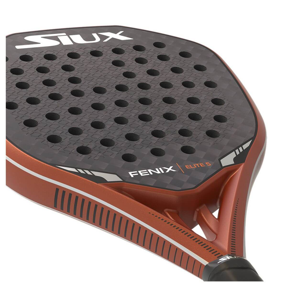 Close-up slagoppervlak: Detail van het 18K Carbon blad en de ruwe 3D-textuur van de Siux Fenix Elite 5.