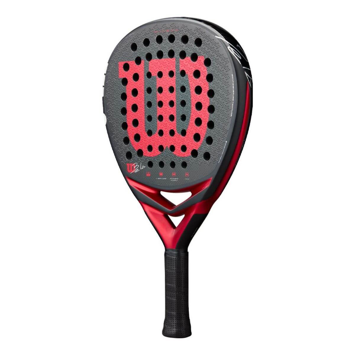 Wilson Bela V3 2025 schuin vooraanzicht padelracket in rood-zwart design met druppelvorm.