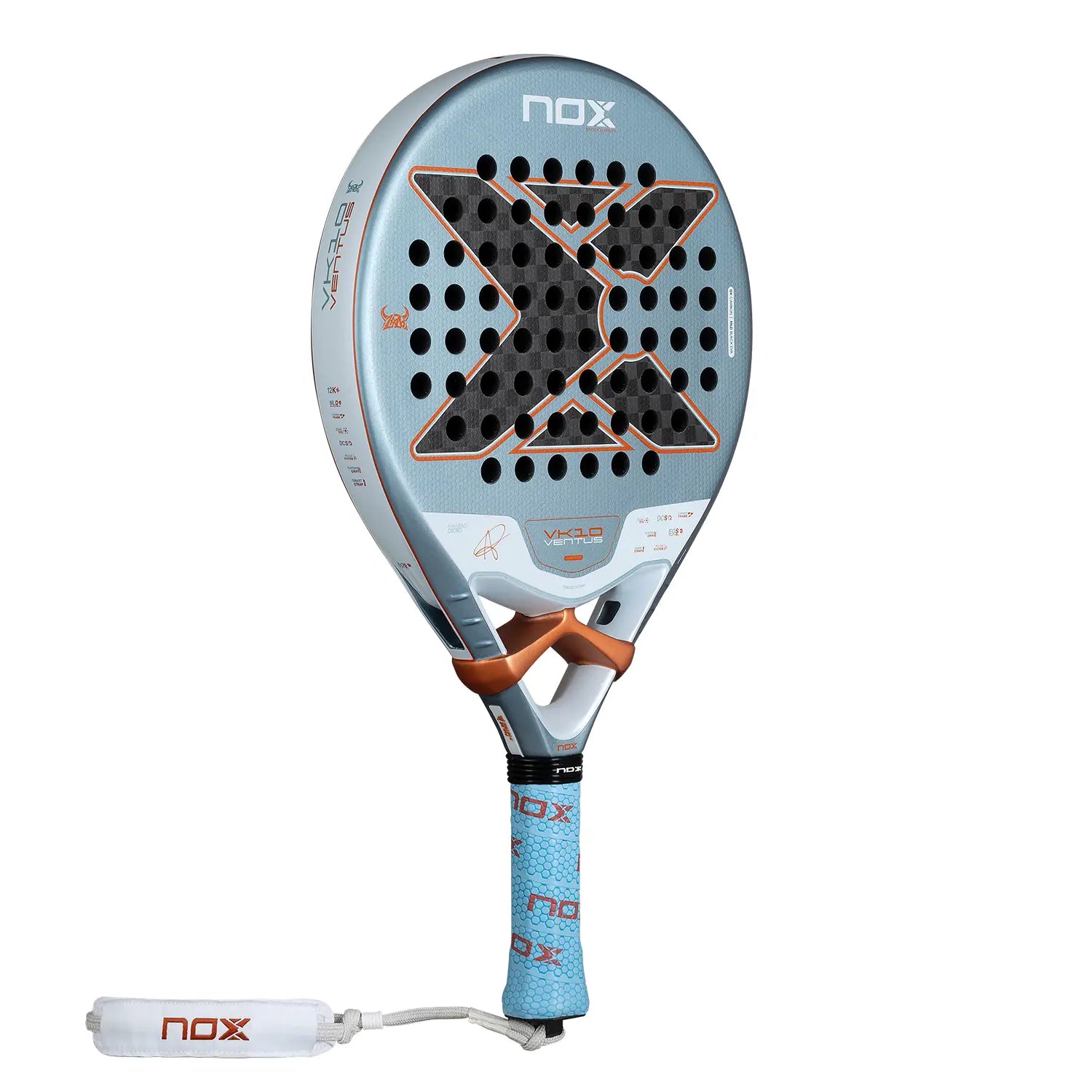 Schuin vooraanzicht Nox VK10 Ventus Control 12K by Aranzazu Osoro 2026 – Rondvormig padelracket met 12K Carbon en MLD Black EVA-kern. Licht, wendbaar en perfect voor controlegericht spel.