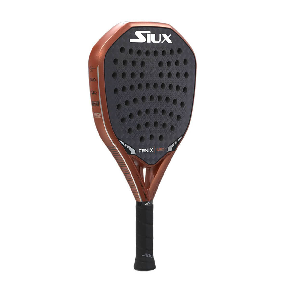 Schuin vooraanzicht: Siux Fenix Elite 5 2025 padelracket met diamantvorm en krachtig design.
