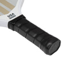 Handvat  Adidas Match Light 2025 pickleballracket – lichtgewicht rond model met 14 mm dikte en textuur voor beginners.