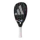 Schuin vooraanzicht van de Adidas Metalbone 3.4 2025 zwarte padel racket met wit logo van adidas in het midden.