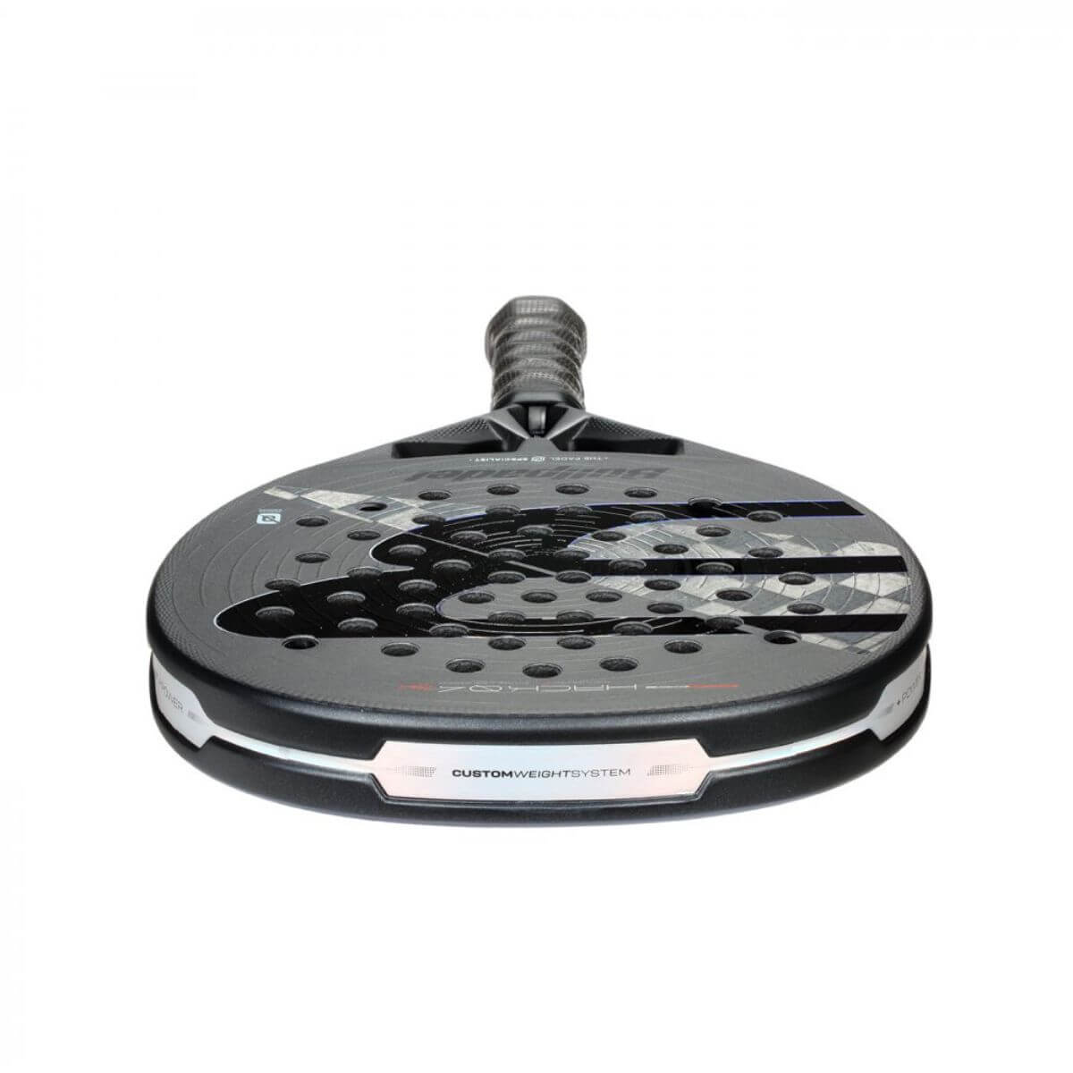Bovenaanzicht Bullpadel Hack 04 26 padelracket – hybride vorm met 18K Aluminized Carbon, Multieva-kern en 3D Grain voor power en controle in counterattacks.