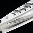 Detail van het Bullpadel Vertex 05 2026 padelracket – diamantvormig racket in zwart-witdesign, met ruwe Top Spin-afwerking en geavanceerde technologieën voor power en controle.