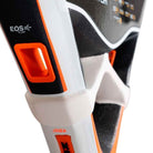 Textuurdetail van het 3K Carbon met ruwe 3D-structuur van de Nox ML10 Quantum 2025.